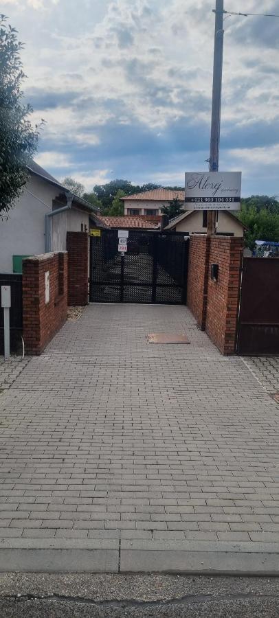 Alexej Apartmany Velky Meder Exterior foto